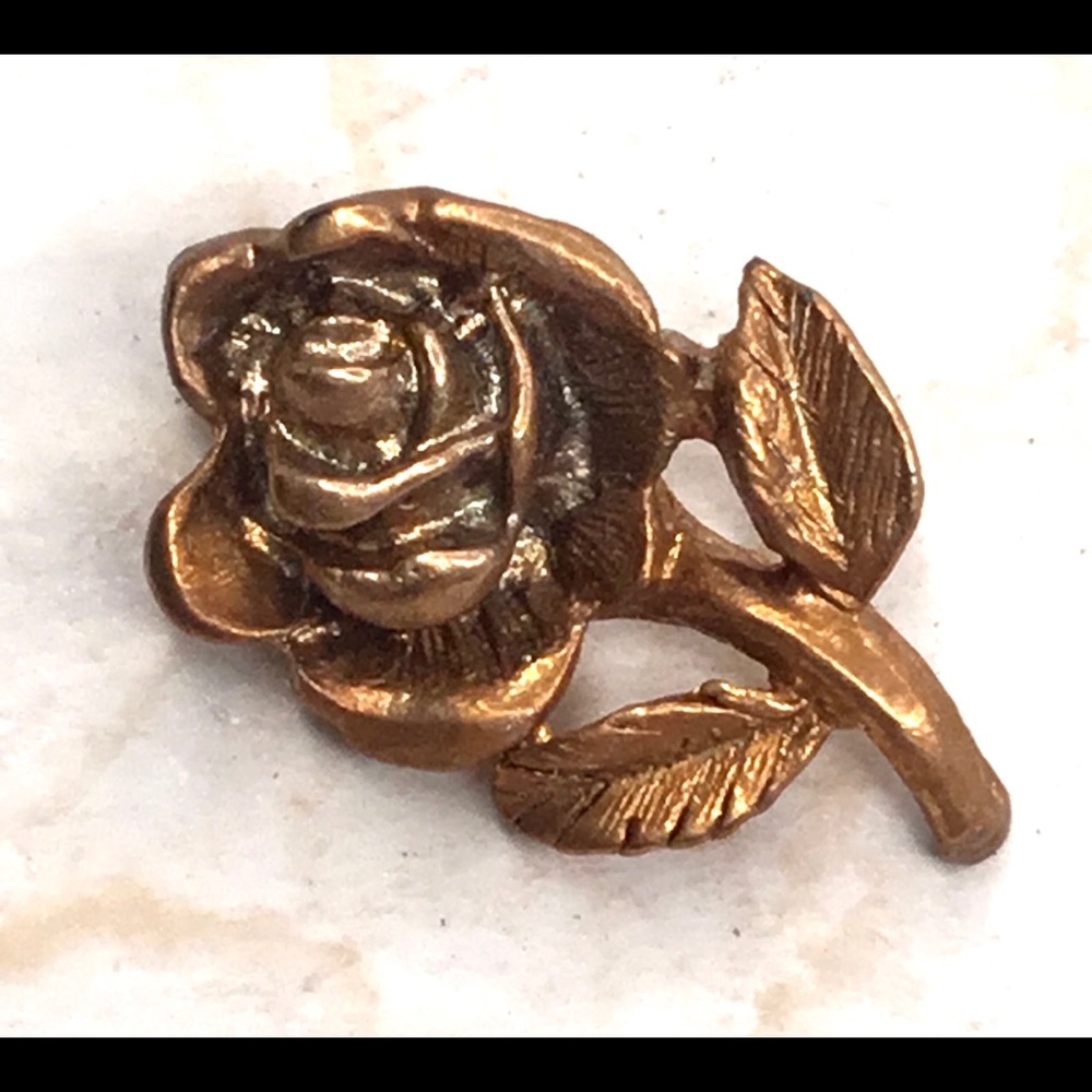 💎Tiny Vintage Copper Tone Rose Fashion Pin USA Made